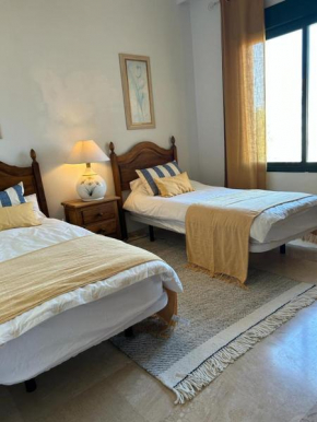 Spacious duplex apartment families and couples, Manilva